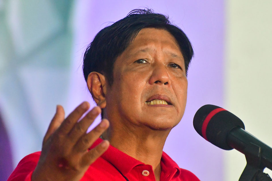 Presidential aspirant Bongbong Marcos Jr. visits Meycauayan, Bulacan, March 8, 2022. Mark Demayo, ABS-CBN News