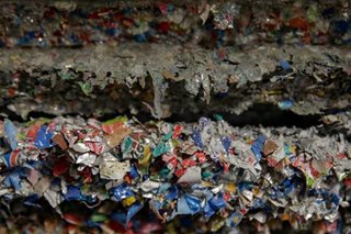 'Plastic crisis' pinangangambahan ng ilang environmental groups