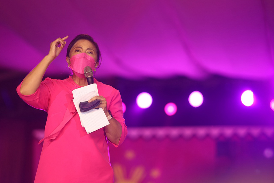 Presidential candidate Vice President Leni Robredo at the “Angat Buhay Agusan Del Sur: Liyag para kay Leni” Grand Rally at the Datu Lipus Makapandong Cultural Center in Prosperidad, Agusan del Sur on Thursday, May 5. A 70,000-strong crowd cheered her on her final sortie in Mindanao before the May 9 presidential elections. (VP Leni Media Bureau)