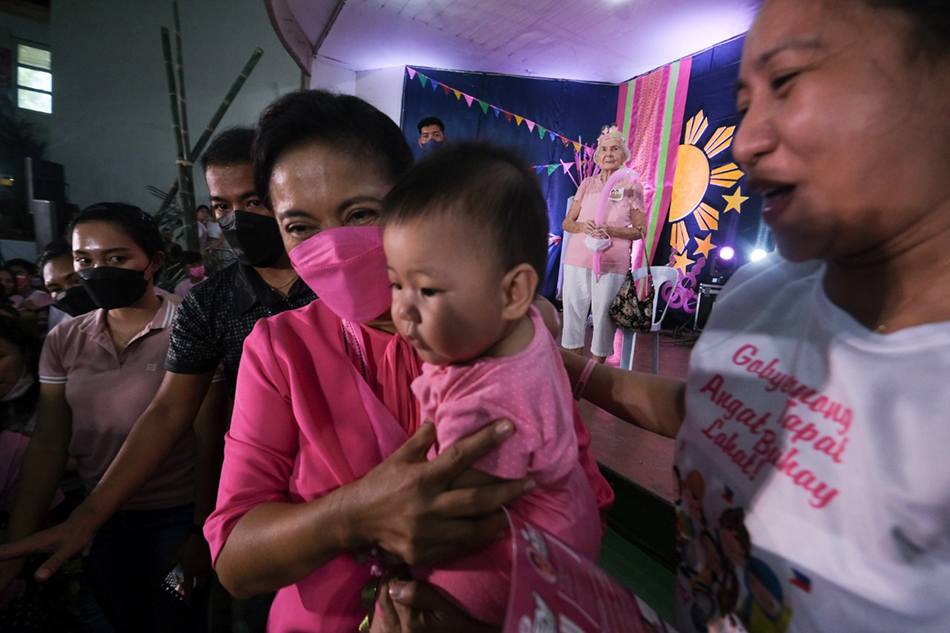 Vote based on track record, not endorsements, Robredo says