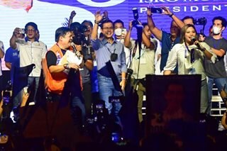 Isko takes swipe at Marcos, Robredo in final campaign speech in Tondo
