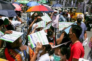 Long lines, faulty VCMs put Comelec in hot seat 