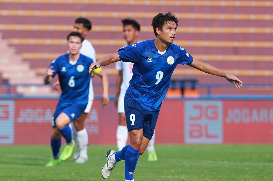  Jovin Bedic's brace wasn't enough for the Young Azkals against Myanmar. Photo courtesy of Zing News.