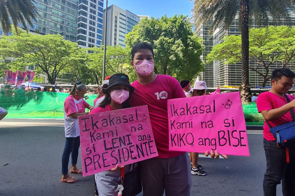The couple at the Makati rally on May 7, 2022.