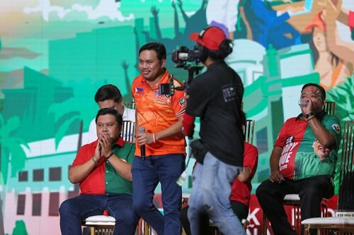 Marcos allies, political families dominate new Senate