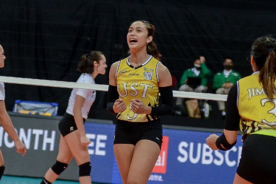 Imee Hernandez (5) was among those who stepped up for UST in their UAAP Season 84 first round match against the Ateneo Blue Eagles. UAAP Media.