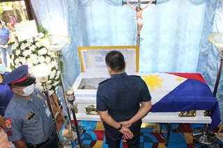Pulis, suspek patay matapos magkaengkwentro sa Davao de Oro