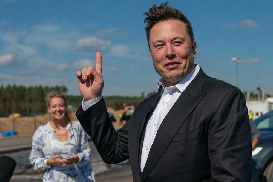 Musk has made clear he’s no Biden fan and a report Friday said he told Tesla executives he has a ‘super bad feeling’ about the US economy. EPA/EFE