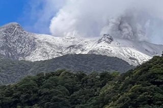 Bulusan emits steam