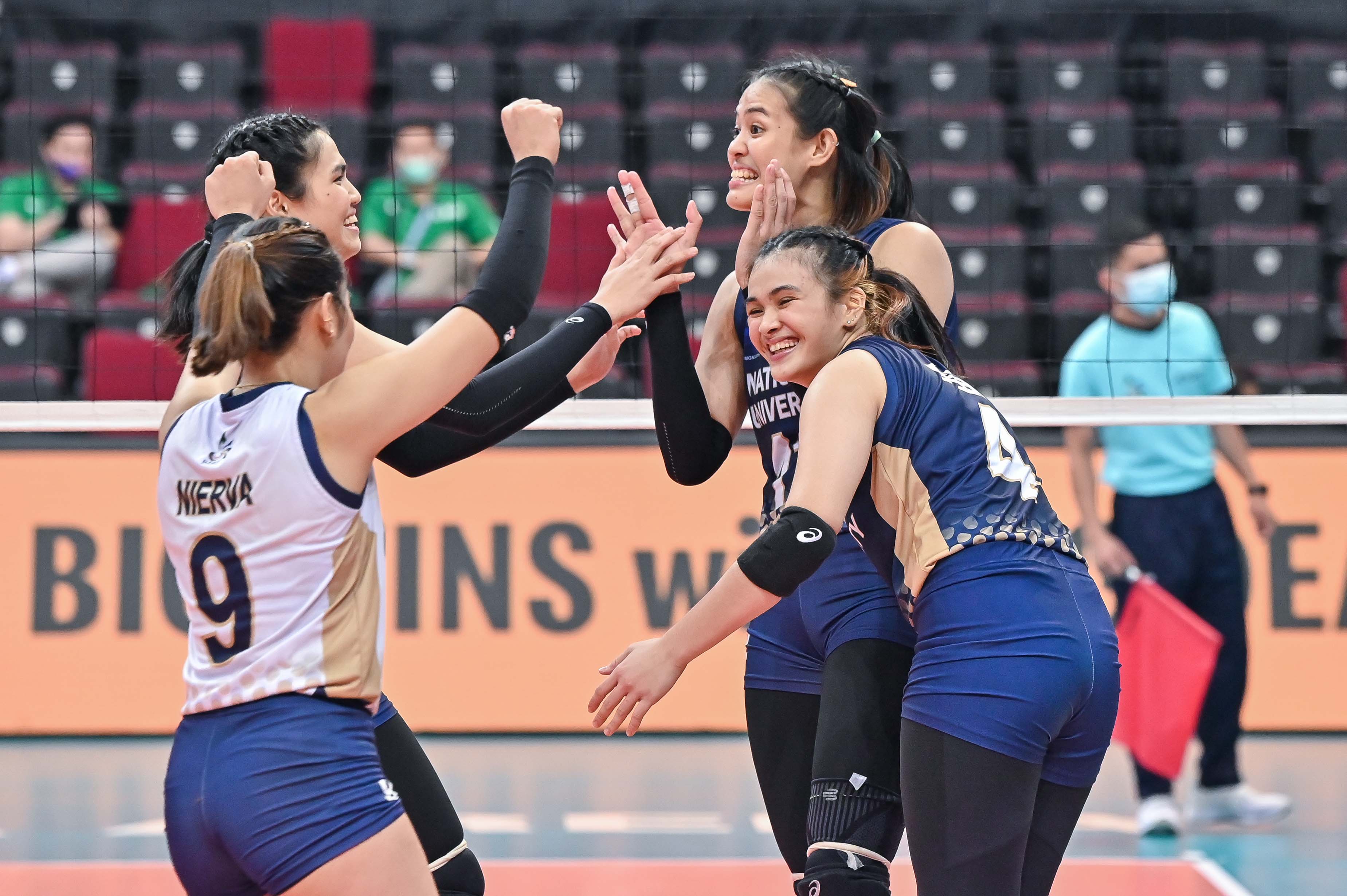 The NU Lady Bulldogs drew confidence in their work behind the scenes, as well as in their chemistry born from years of playing together. UAAP Media.