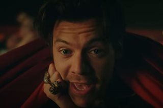 Harry Styles gets cozy in 'Late Night Talking' MV