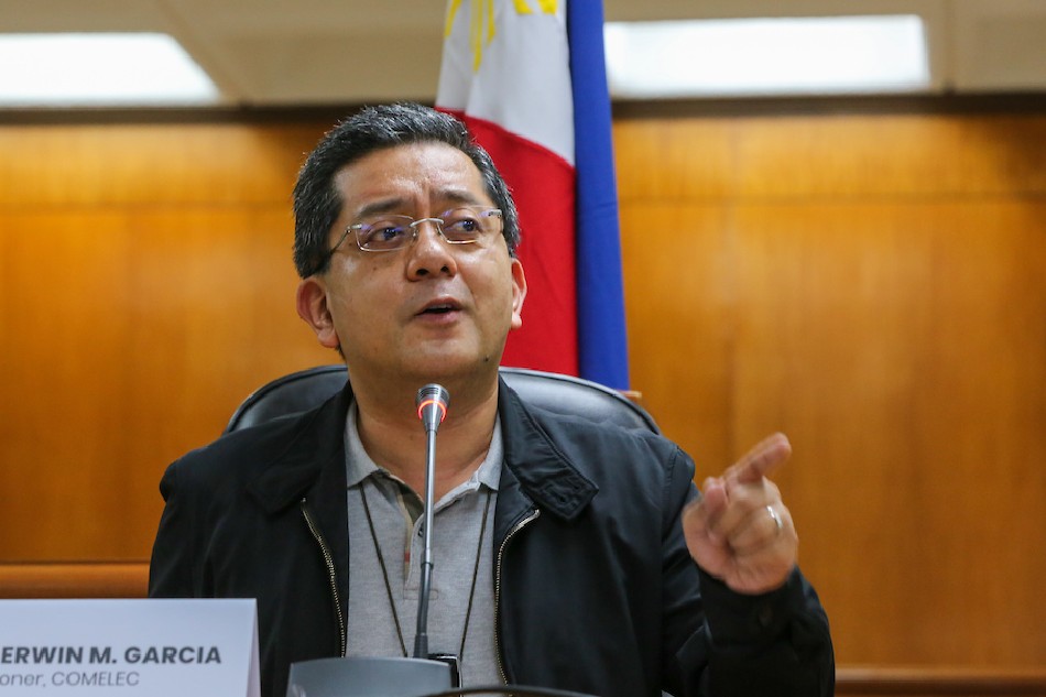 Commissioner George Erwin Garcia speaks during the Comelec briefing at their headquarters on April 22, 2022. Jonathan Cellona, ABS-CBN News