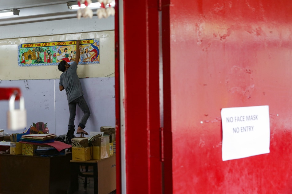 Manila school prepares for class opening