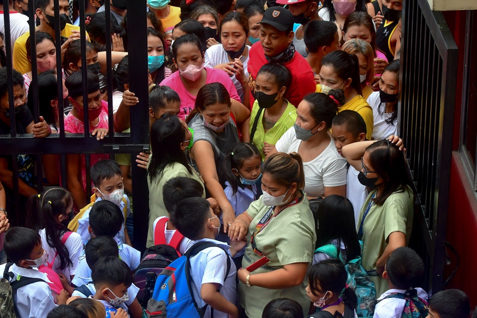PH students back in school, fret about the pandemic’s impact on their future 28