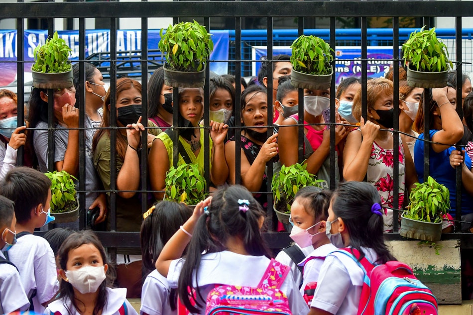 PH students back in school, fret about the pandemic’s impact on their future 29