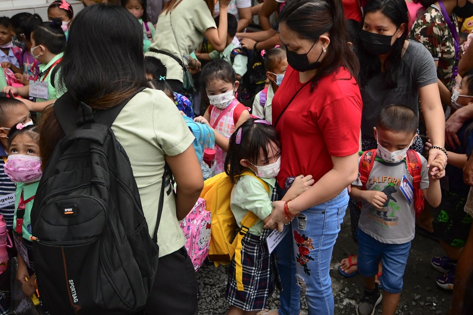PH students back in school, fret about the pandemic’s impact on their future 4