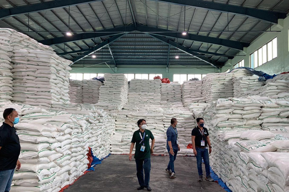 Authorities discover 350,000 sacks of sugar in Silang Cavite. Photo by DTI