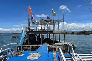 Lapu-Lapu City mayor warns against floating cottages