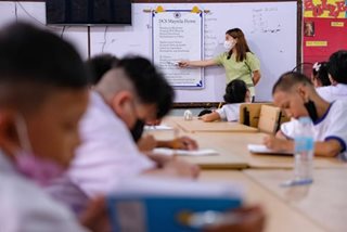 900,000 private school students move to public schools