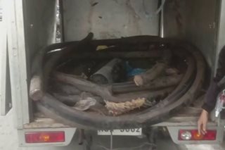 Pulis, 3 kasabwat tiklo sa pagnanakaw umano ng kable