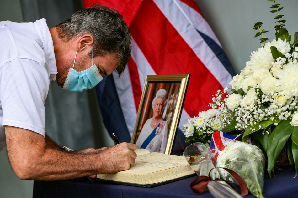 British Embassy Manila opens condolence book 