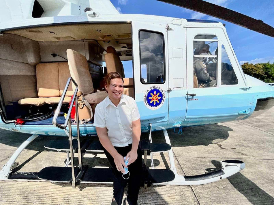 VP Sara Duterte poses by the presidential chopper. Photo from Inday Sara Facebook account