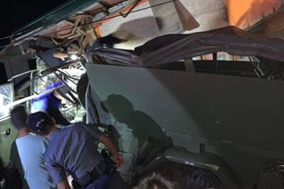 5 sugatan sa pagsalpok ng army truck sa Calapan