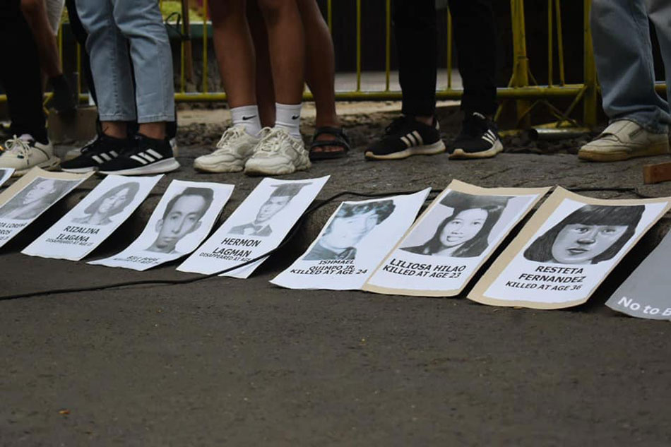 Activists vow to &#39;never forget&#39; martial law abuses 4