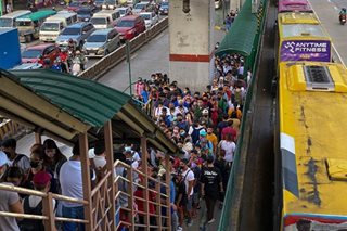 Commuters maghihigpit ng sinturon dahil sa dagdag-pasahe