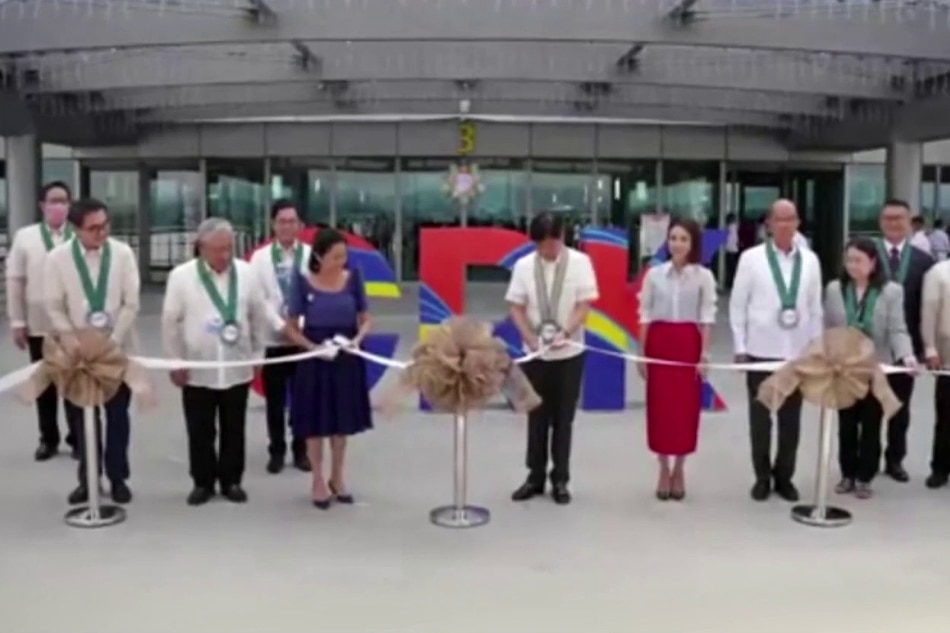 Marcos leads opening of new Clark airport terminal