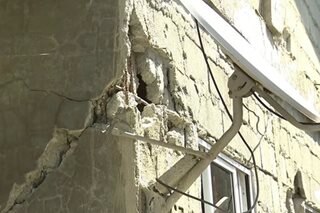 Quake-hit Abra residents receive cash aid