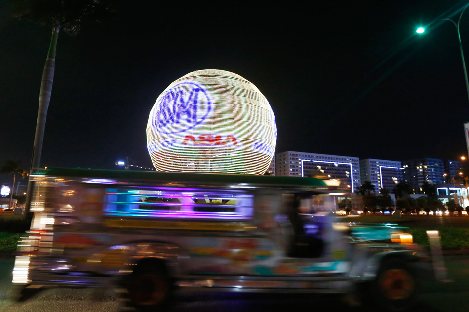 alamin-adjusted-mall-hours-sa-metro-manila-abs-cbn-news