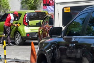 Oil prices forecast to drop next week