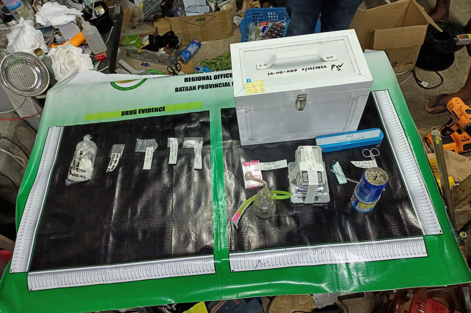 Evidence collected from an anti-illegal drug operation in Abucay, Bataan, November 26, 2022. Photo courtesy of PDEA Central Luzon