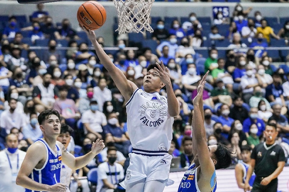 AP Manlapaz (5) had his breakout game against the Ateneo Blue Eagles. UAAP Media