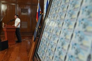 BSP presents new banknotes to Marcos Jr.