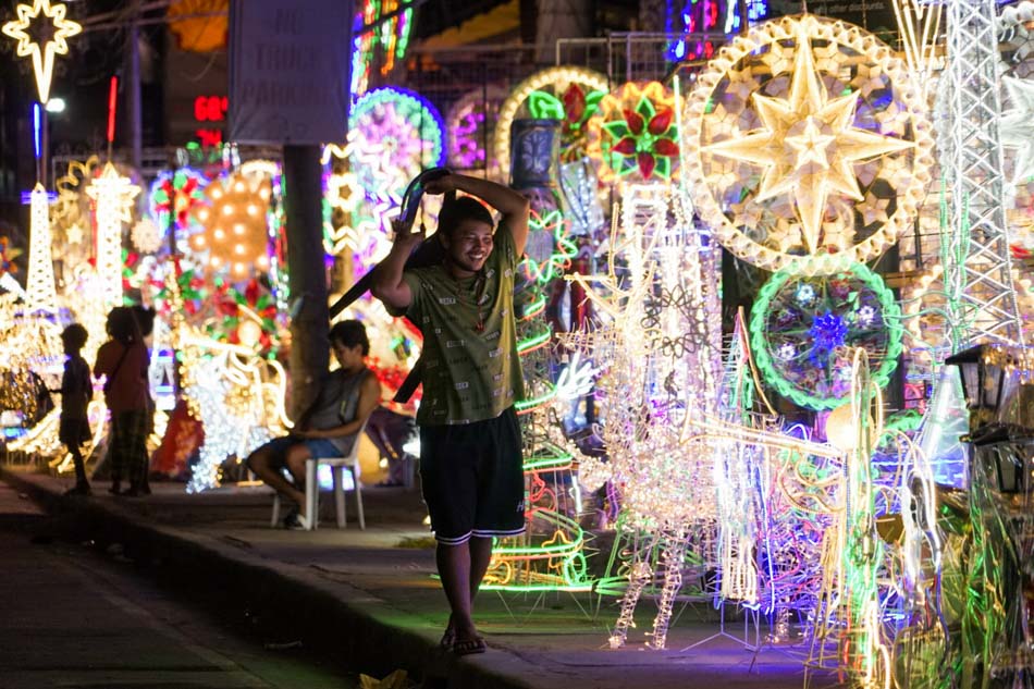 Demand For Lanterns Grows As Christmas Nears Abs Cbn News