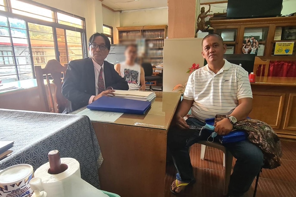 Atty Lauro Gacayan with former BuCor Deputy for Security Operations Ricardo Zulueta (posted December 16). Courtesy of Atty. Lauro Gacayan