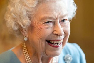 Queen Elizabeth catches 'mild' COVID