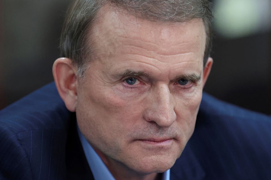 Viktor Medvedchuk, leader of Opposition Platform - For Life political party, attends a court hearing in Kyiv, Ukraine May 13, 2021. REUTERS/Serhii Nuzhnenko/File Photo
