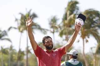 Golf: Jon Rahm hangs on to win Mexico Open