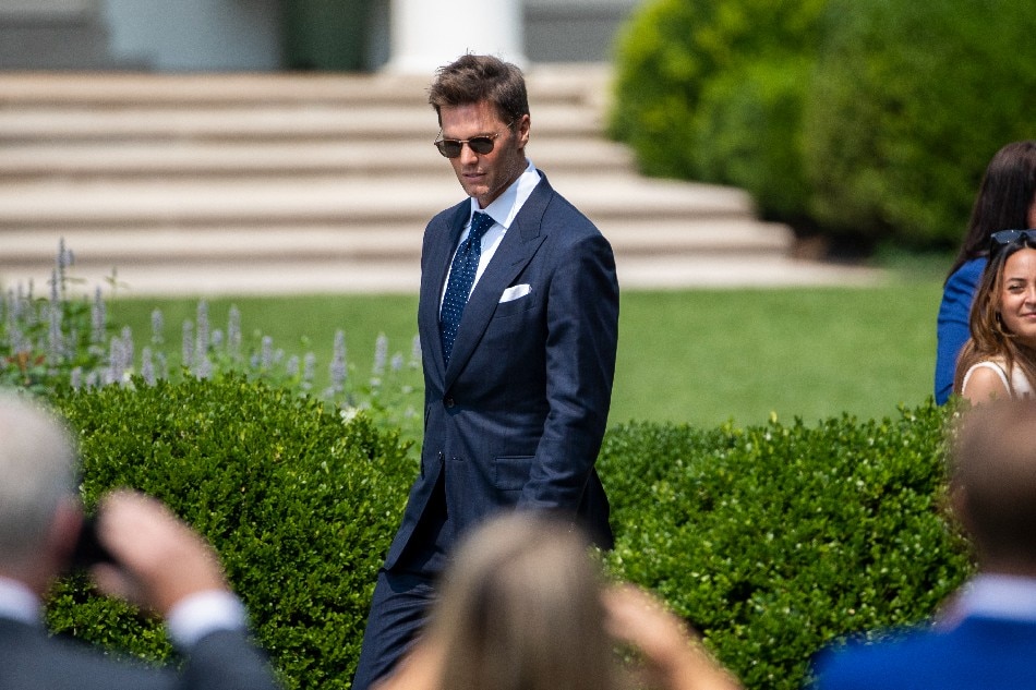 Quarterback Tom Brady arrives prior to US President Joe Biden's remarks during a ceremony to honor the Super Bowl LV champions Tampa Bay Buccaneers on the South Portico of the White House in Washington, DC, USA, 20 July 2021. File photo. Shawn Thew, EPA-EFE