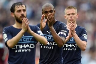 Man City comeback keeps title in their hands