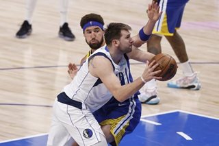 NBA: Mavs hold off Warriors in Game 4 to avert sweep