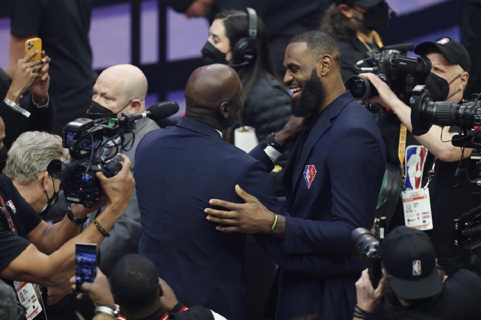 LeBron James is first active NBA player to be worth $1 billion, Forbes says, Sports