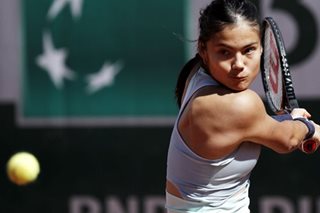 Raducanu has 'no idea' over Wimbledon after Nottingham injury blows