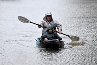 Sydney floods force thousands more to flee