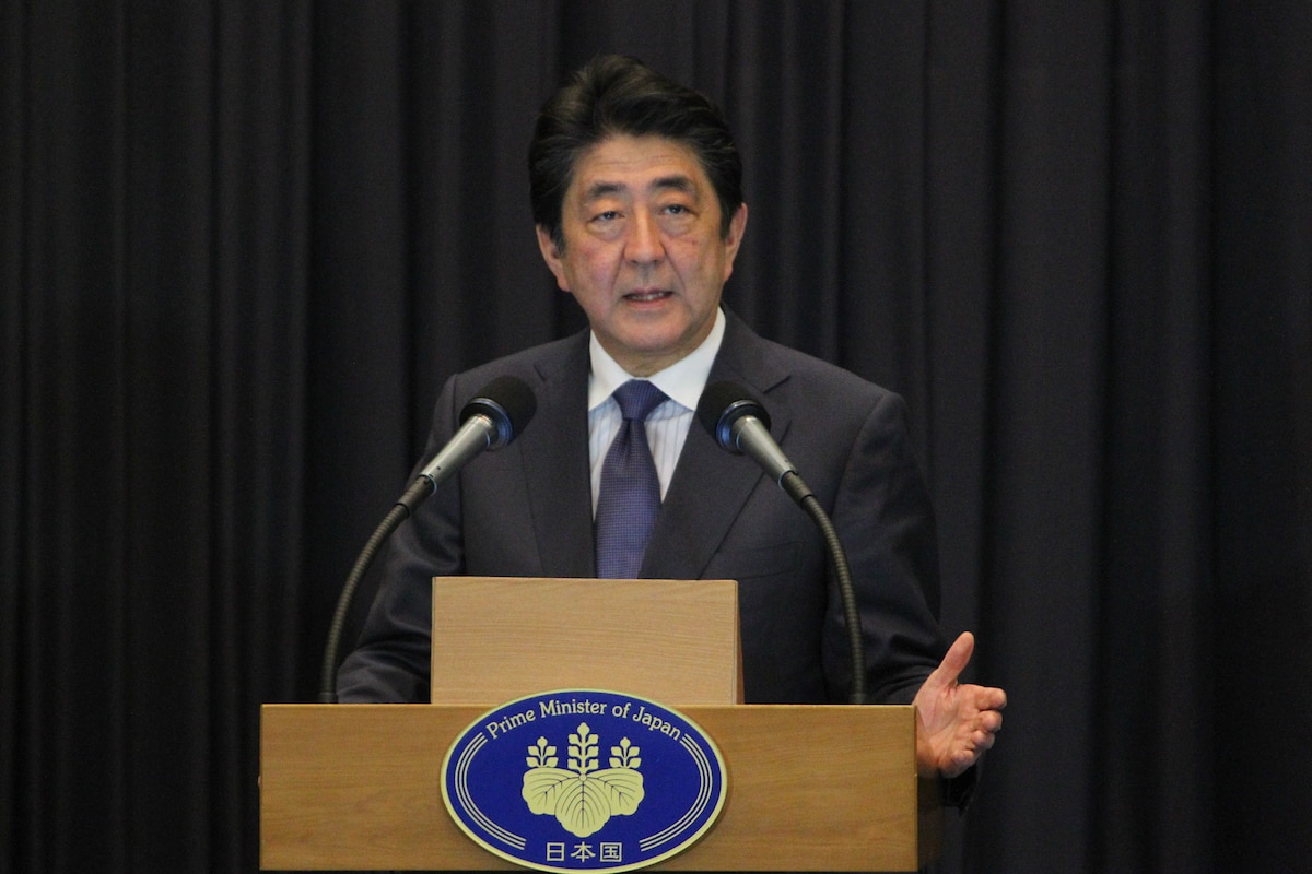 Japanese Prime Minister Shinzo Abe speaks to the members of the press during a press conference held at the Diamond Hotel in Manila, Nov. 14, 2017. George Calvelo, ABS CBN News/File 