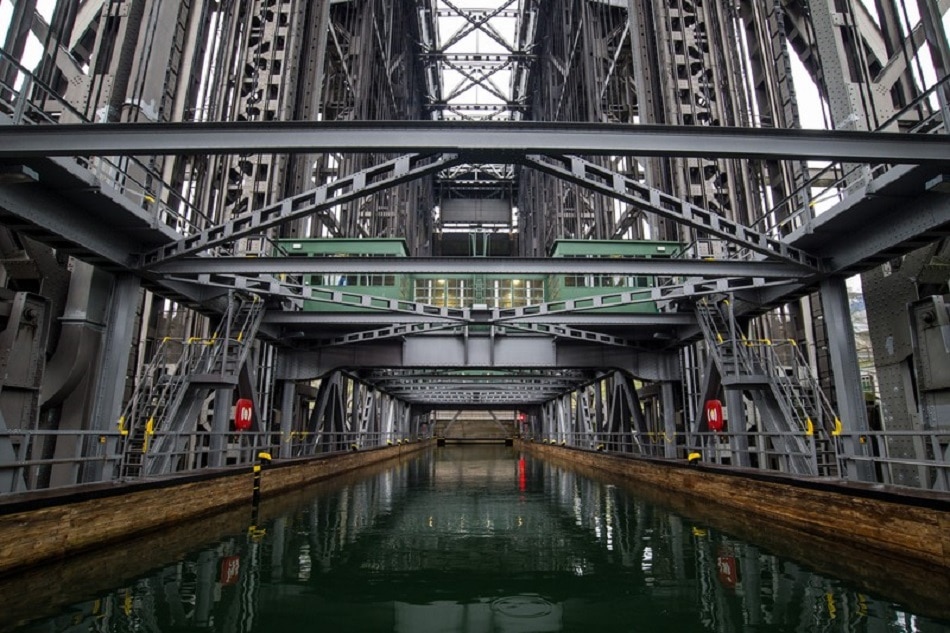 The steel construction of the Niederfinow Boat Lift is visible around its water through in Niederfinow, Germany, January 5, 2015. Patrick Pleul, EPA/file