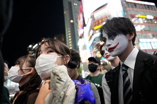 Halloween revelers fill Shibuya, security tight after Seoul crush